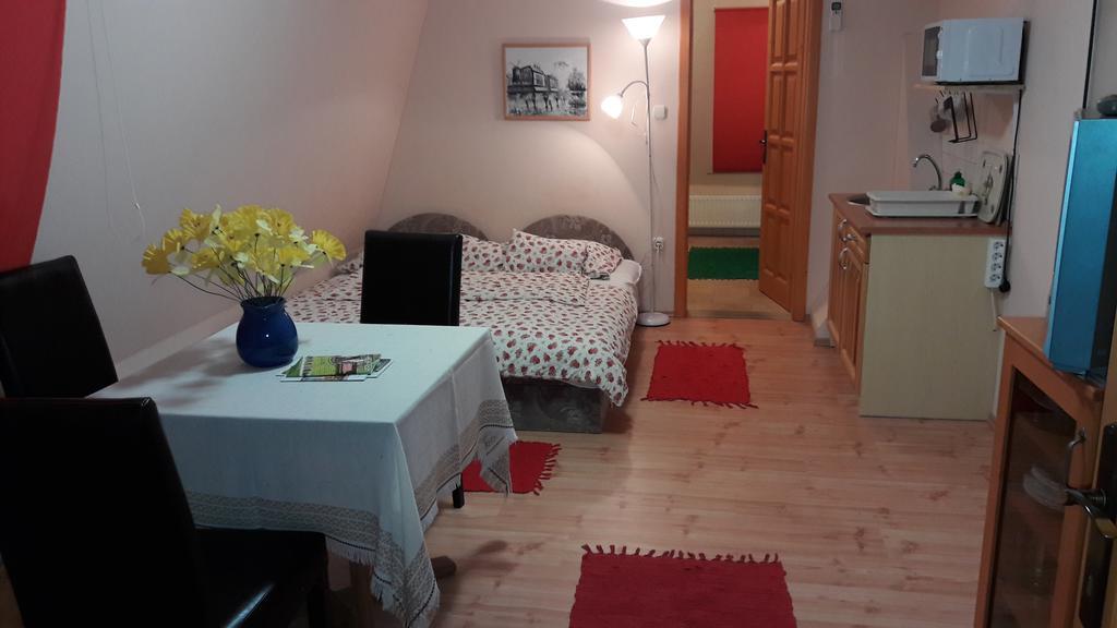 Vecsey Apartman Eger Exterior photo
