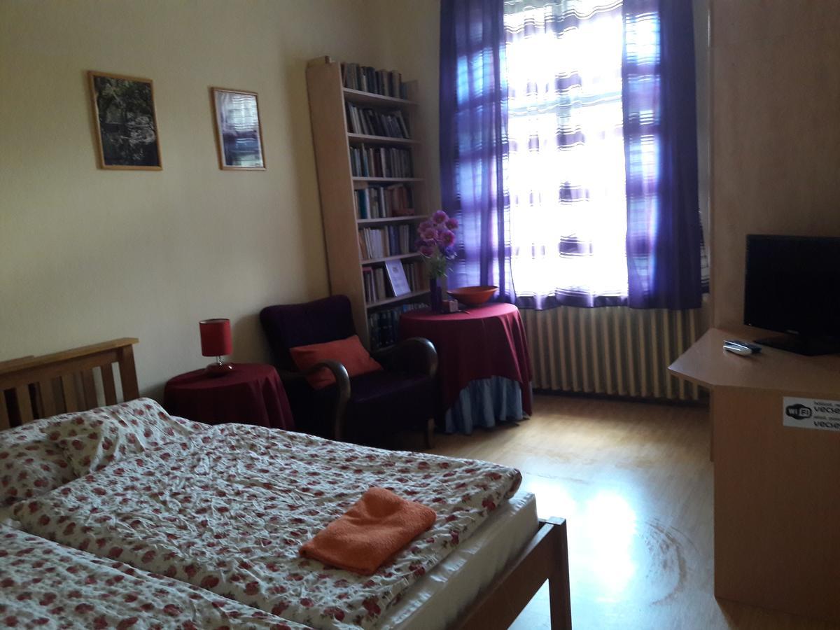 Vecsey Apartman Eger Exterior photo