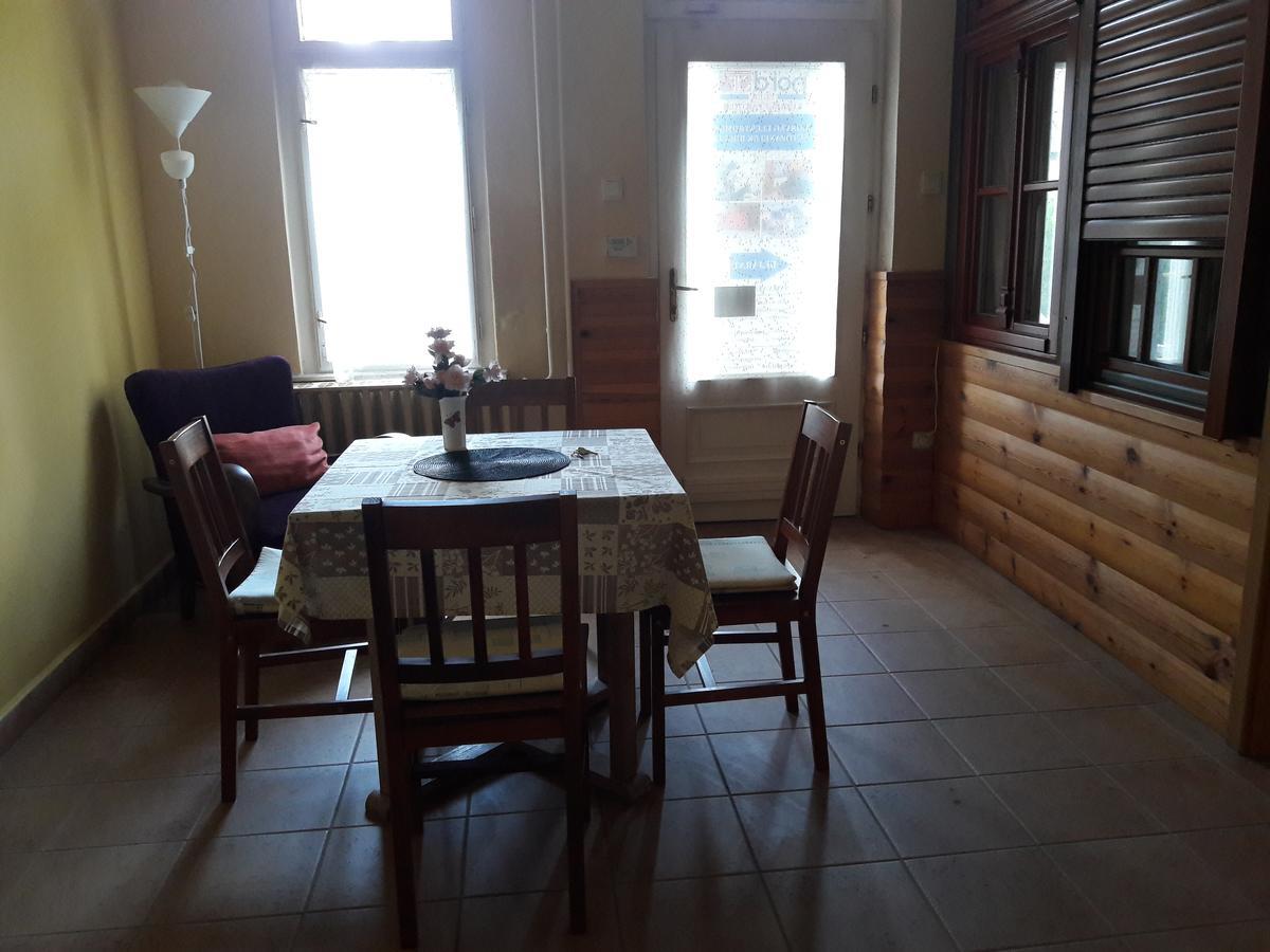 Vecsey Apartman Eger Exterior photo